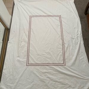 Pottery barn, pearl dot full duvet percale